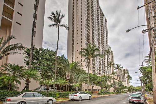 Resort Condo with Views 1 Block to Beach and Zoo! - image 7