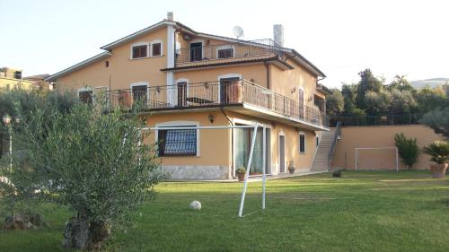  Il Giardino degli Ulivi in Canneto