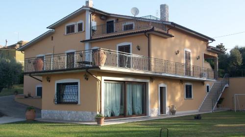  Il Giardino degli Ulivi in Canneto