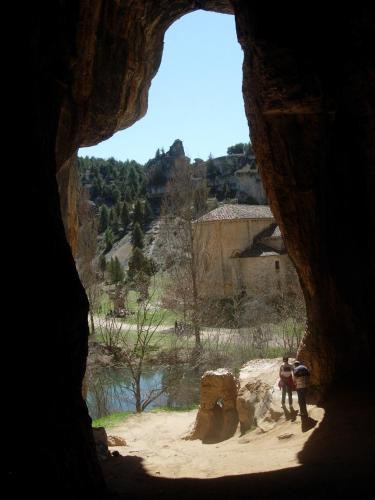 Fuente del Pino Cañón de Río Lobos