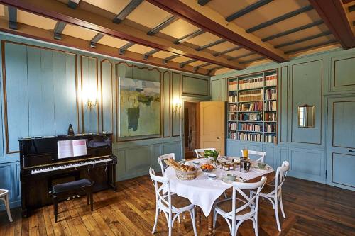B&B Le Plessix - Manoir le Plessix Madeuc in Plancoet