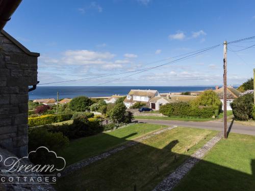 Sea Views - image 12