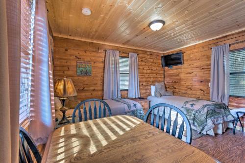 Heber Springs Cabin 400 Ft to Direct River Access - main image