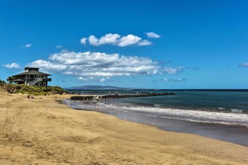 Stunning South Maui Condo w/ Lanai by Beach! - image 6
