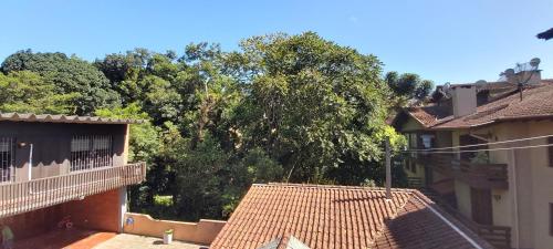 1 queen bed, 2 twin beds, 1 sofa bed