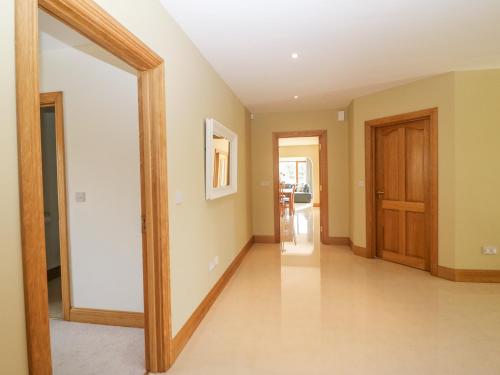 Rossanean - image 6