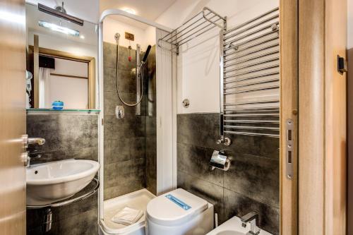 Ginevra Palace Hotel - image 11