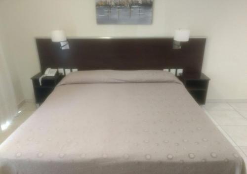 Deluxe King Suite image 1