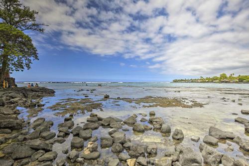 Kailua-Kona Apartment with Pool Deck and Ocean Views! - main image