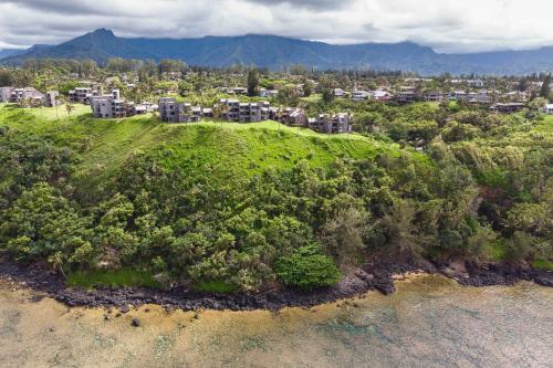 Princeville Condo with Balcony and Beach Access! - main image