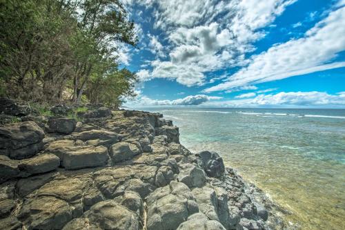 Princeville Condo with Balcony and Beach Access! - image 6