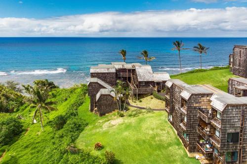 Princeville Condo with Balcony and Beach Access! - image 7