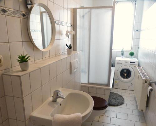 SUNNYHOME Monteurwohnungen und Apartments in Erfurt 1.4km von Mozartallee entfernt