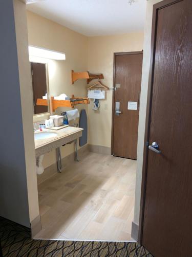 Baymont by Wyndham Bridgeport/Frankenmuth - image 6
