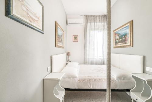 Lia Rooms 2 - image 14