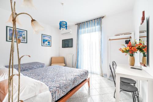 Lia Rooms 2 - image 11