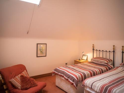 No 4 Old Manor Ballynahinch - image 7