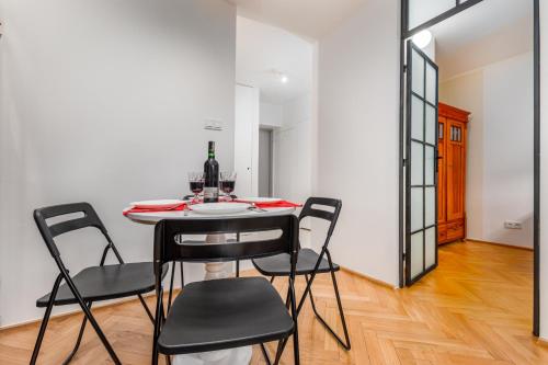 Apartments City Center Warsaw by Renters - main image
