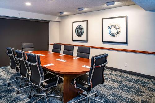 Best Western Vista Inn at the Airport - image 5