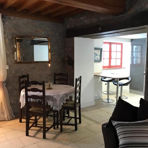 Létesítmények, Morvan La Pastourelle in Quarre Les Tombes