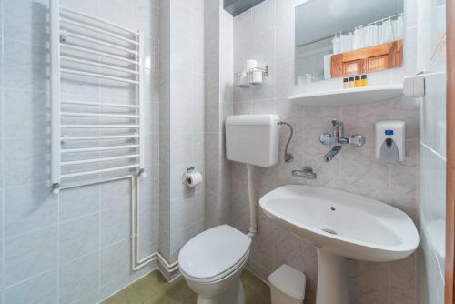 R club Apartments Old Town Budva
