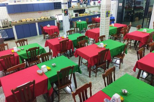 Restaurant, LM Hotel in Pari