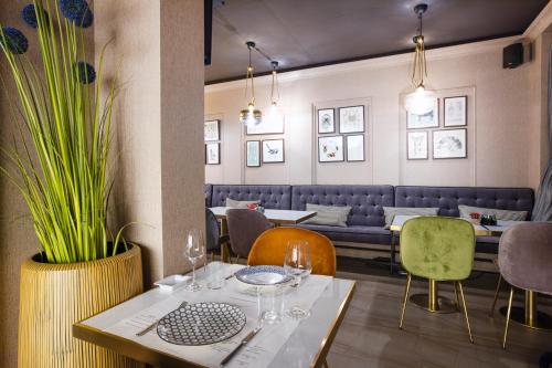 Eclat Luxury Hotel – Belgrade, NY