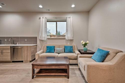NEW! Chic Apt 5 Mi from Wineries 14 Mi to Seattle - image 6