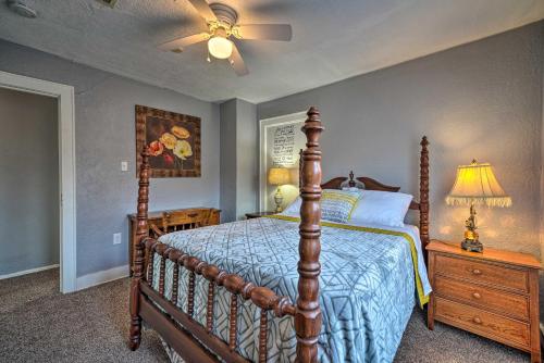Game-Day Retreat Near Town Less Than 2 Miles from OU! - image 4