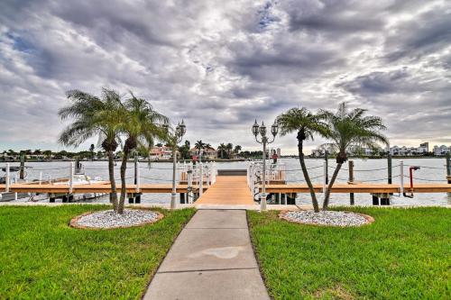Colorful Bungalow with Pool Less Than 2Mi to Upham Beach! - image 9