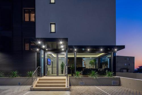 Ellure Luxury Suites