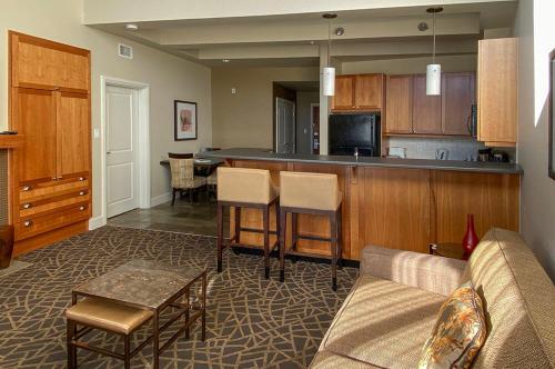 Fairways Hotel on the Mountain - Photo 3