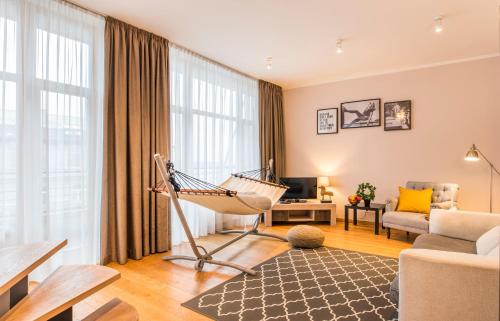 B&B Riga - Central 2-level Penthouse with Terrace and free parking - Bed and Breakfast Riga