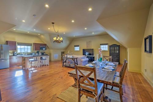 Luxe Green Barn Near Skiing with Mt Equinox Views! in Manchester Center, USA