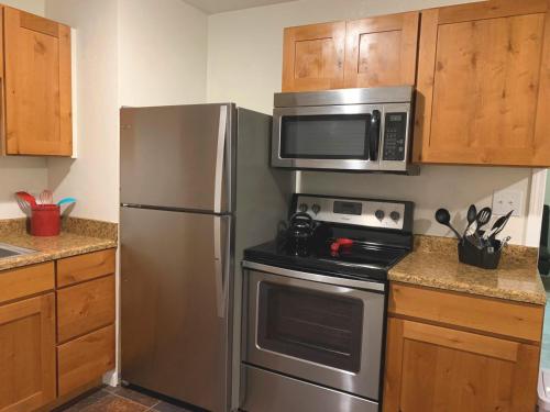 廚房, Manchester Manor at Kingston East in 雷克斯堡