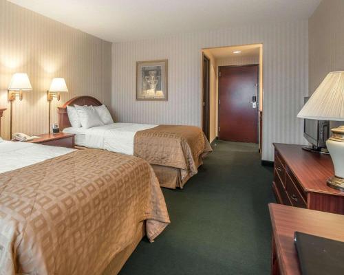 Clarion Hotel - Downtown - University Area - image 8