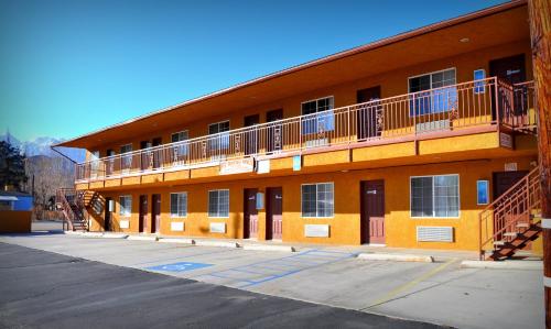 Mount Whitney Motel