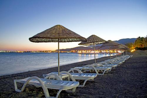 شاطئ, Adrina Termal Health & SPA Hotel in ايدريمت