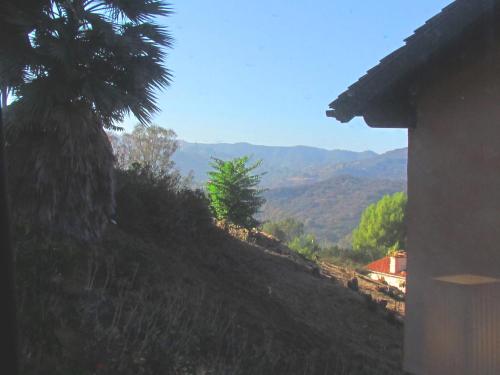 Topanga Canyon Inn Bed and Breakfast - image 3