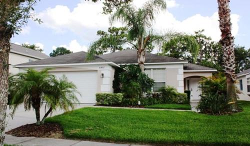 This 7 bedroom villa is a grand choice for a fabulous vacation. - image 5