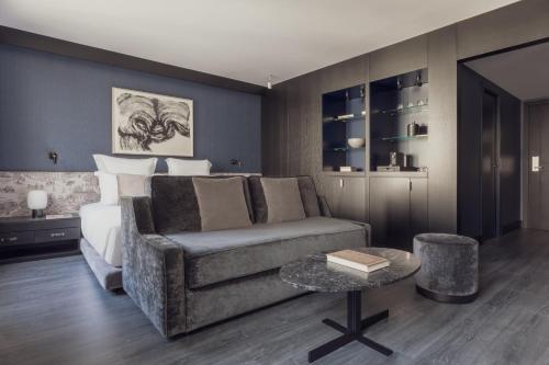 Casa Almagro by The Pavilions Hotels & Resorts - image 4
