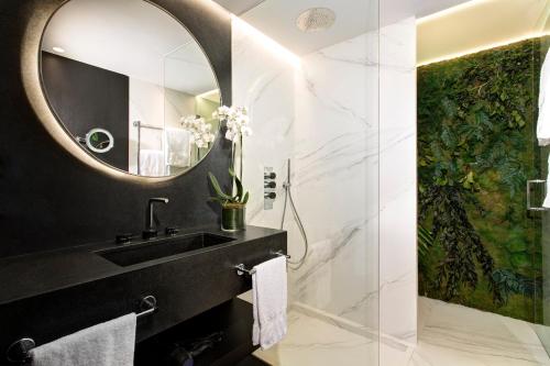 The Pavilions Madrid Hotel - image 13