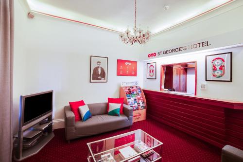 OYO St George Hotel - image 2