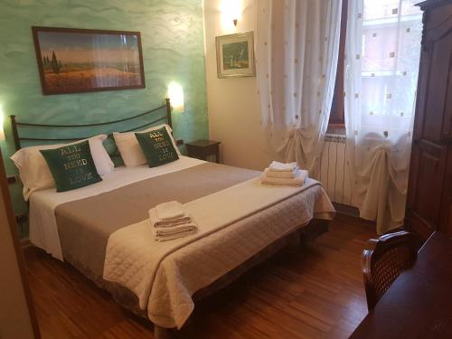 1 queen bed