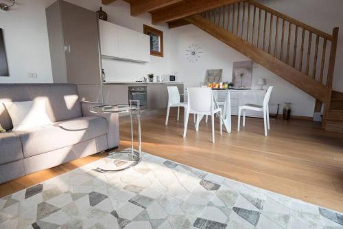 Magic lake view with beautiful pool area (camelia), Bellano (foto 10)