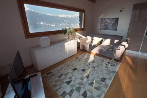 Magic lake view with beautiful pool area (camelia), Bellano (foto 8)