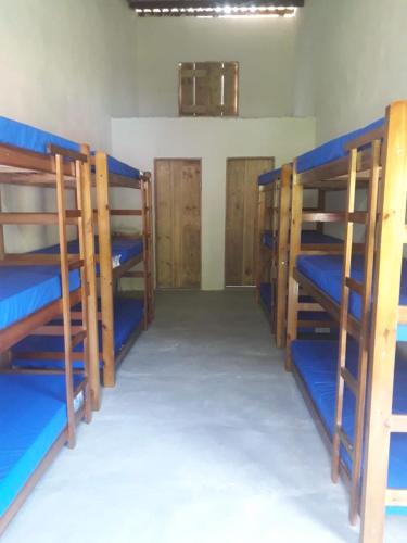 Suite com 2 banheiros para 12 pessoas em Pousada