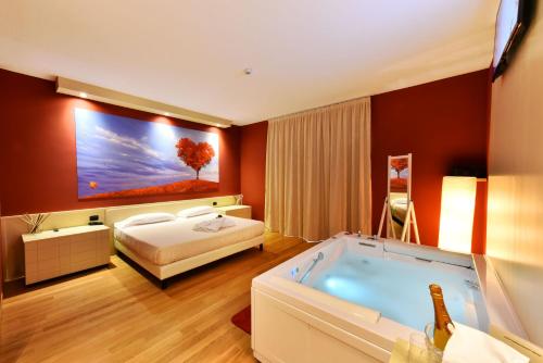 Double Room with Spa Bath