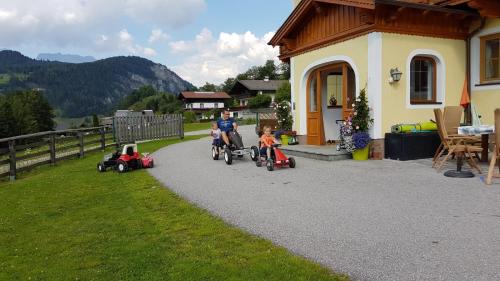 Baby- und Kinderbauernhof Montaning