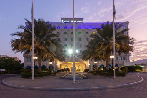 Ngoại cảnh khách sạn, Radisson Blu Hotel Muscat in Muscat
